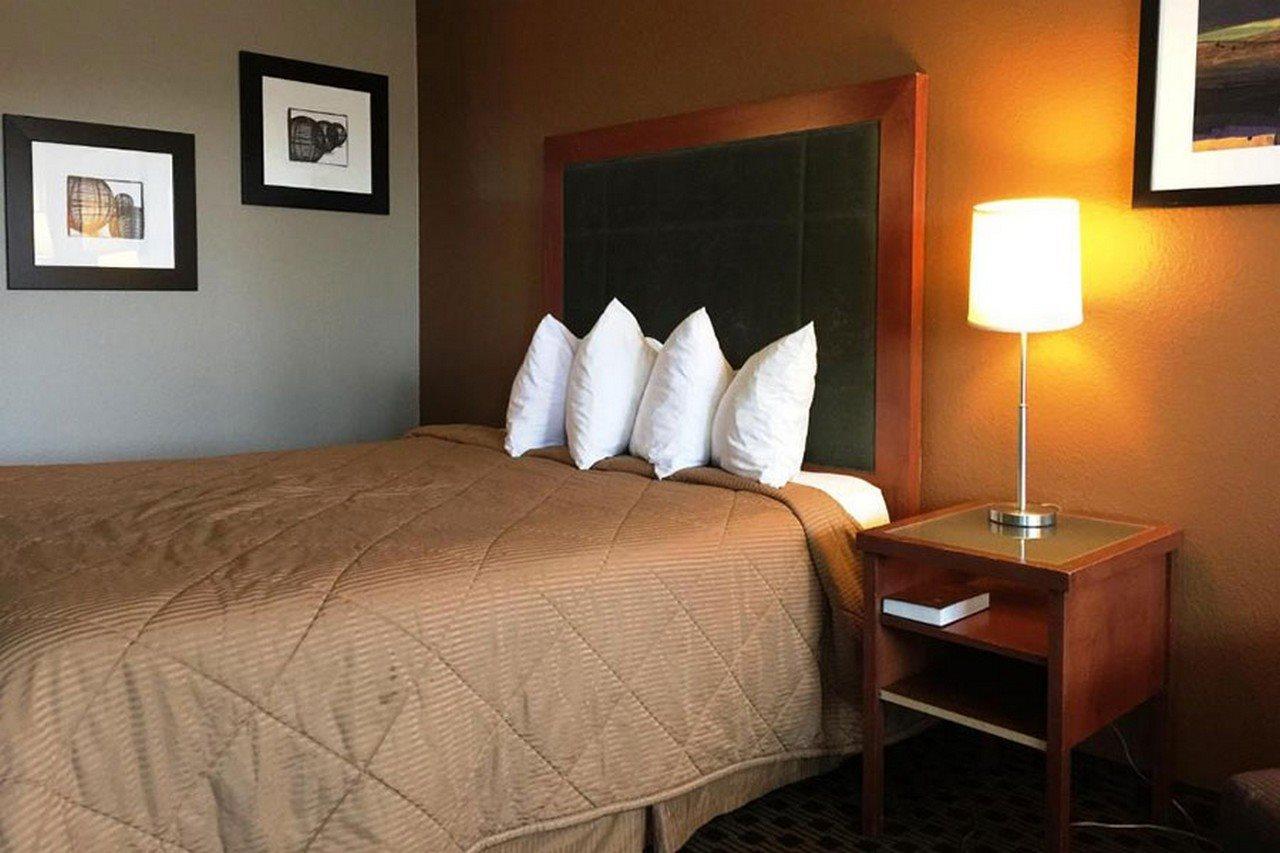 Chestnut Tree Mall 205 Motel 2*