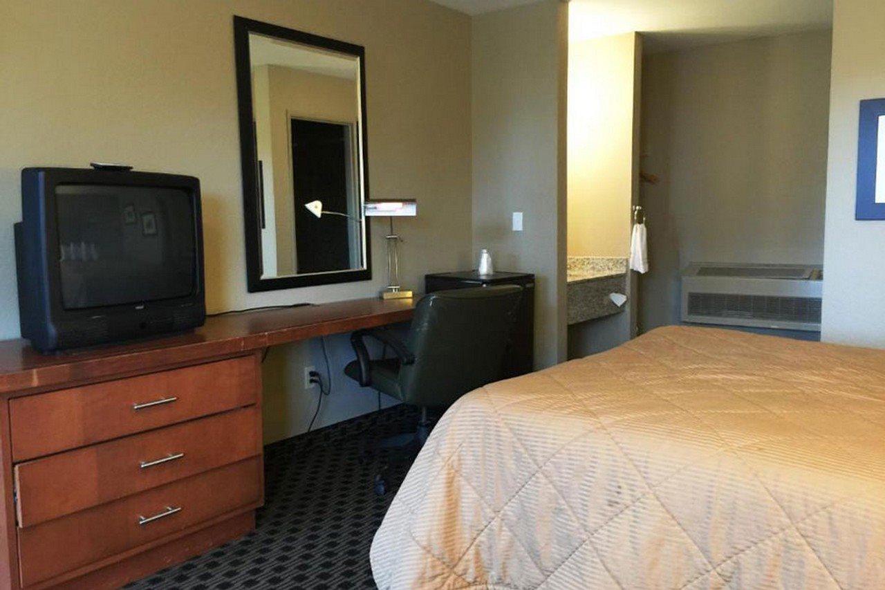 Chestnut Tree Mall 205 Motel 2*