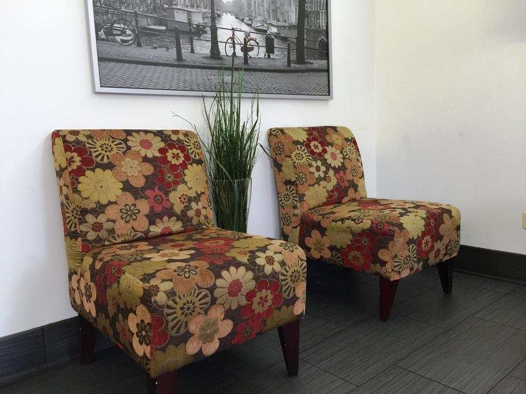 Chestnut Tree Mall 205 Motel Portland
